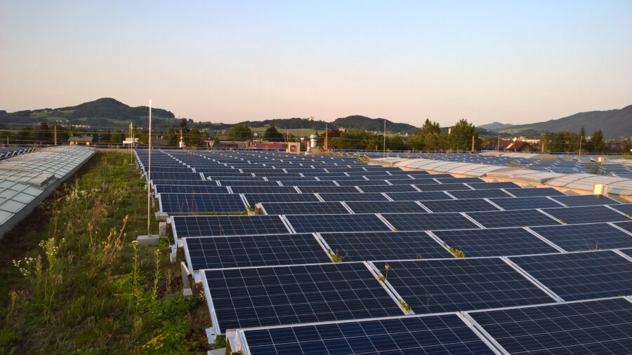 Solargründach Ikea Salzburg (C)AEROCOMPACT 